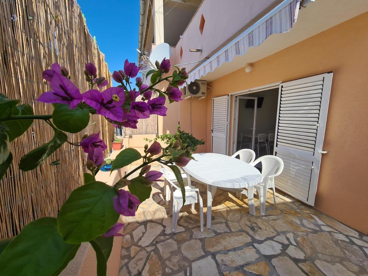 Apartments Barbati Kustići Kültér fotó
