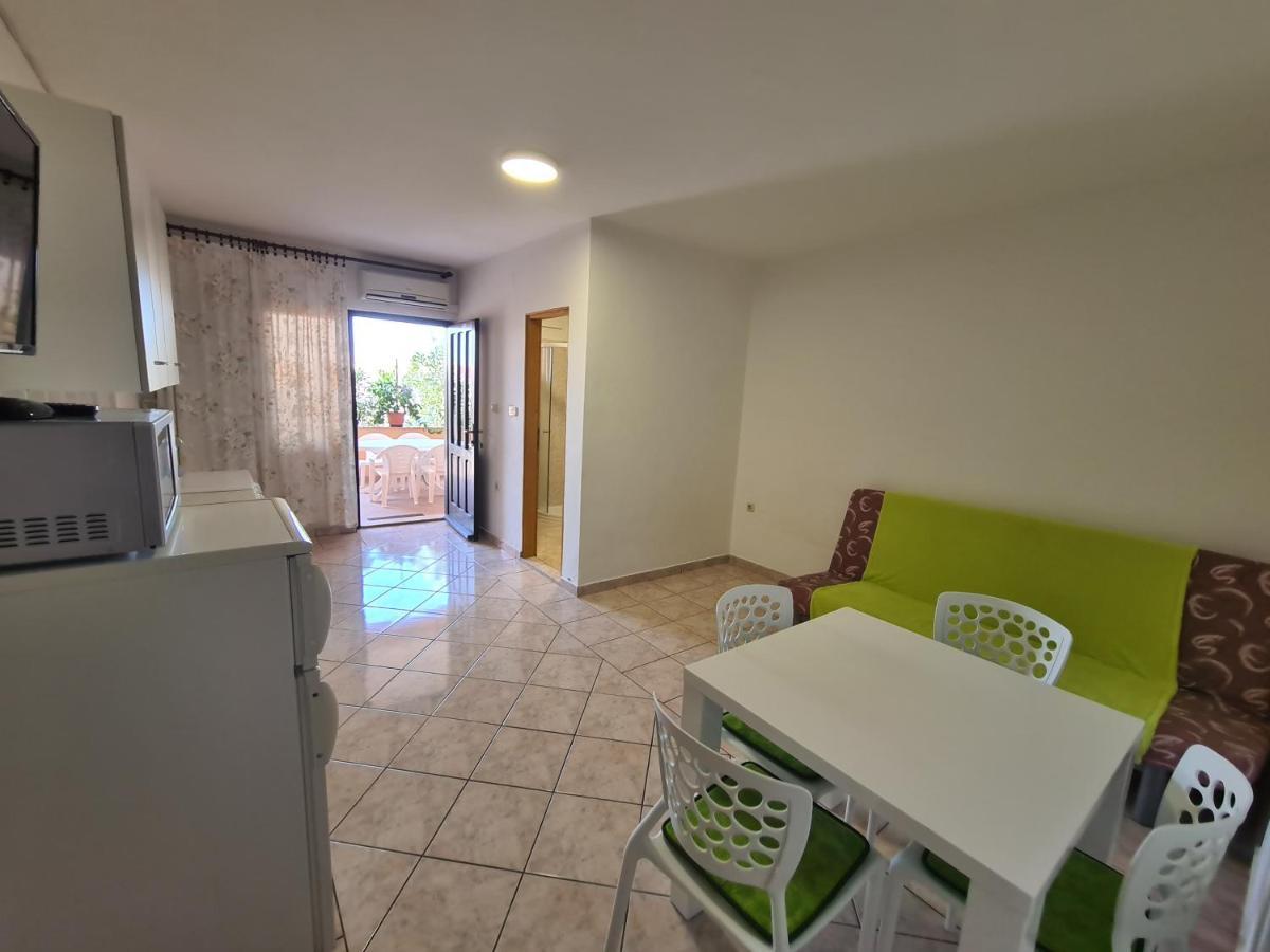 Apartments Barbati Kustići Kültér fotó