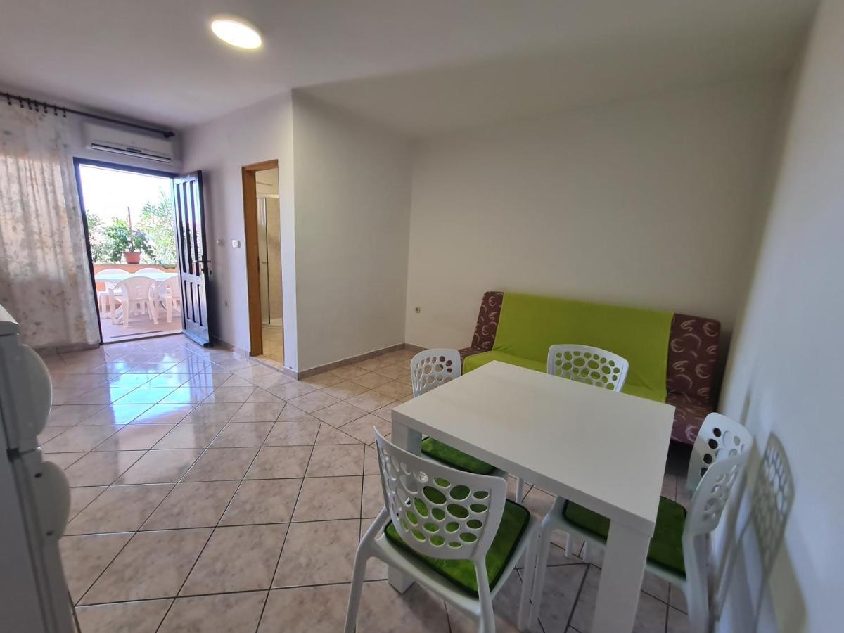 Apartments Barbati Kustići Kültér fotó