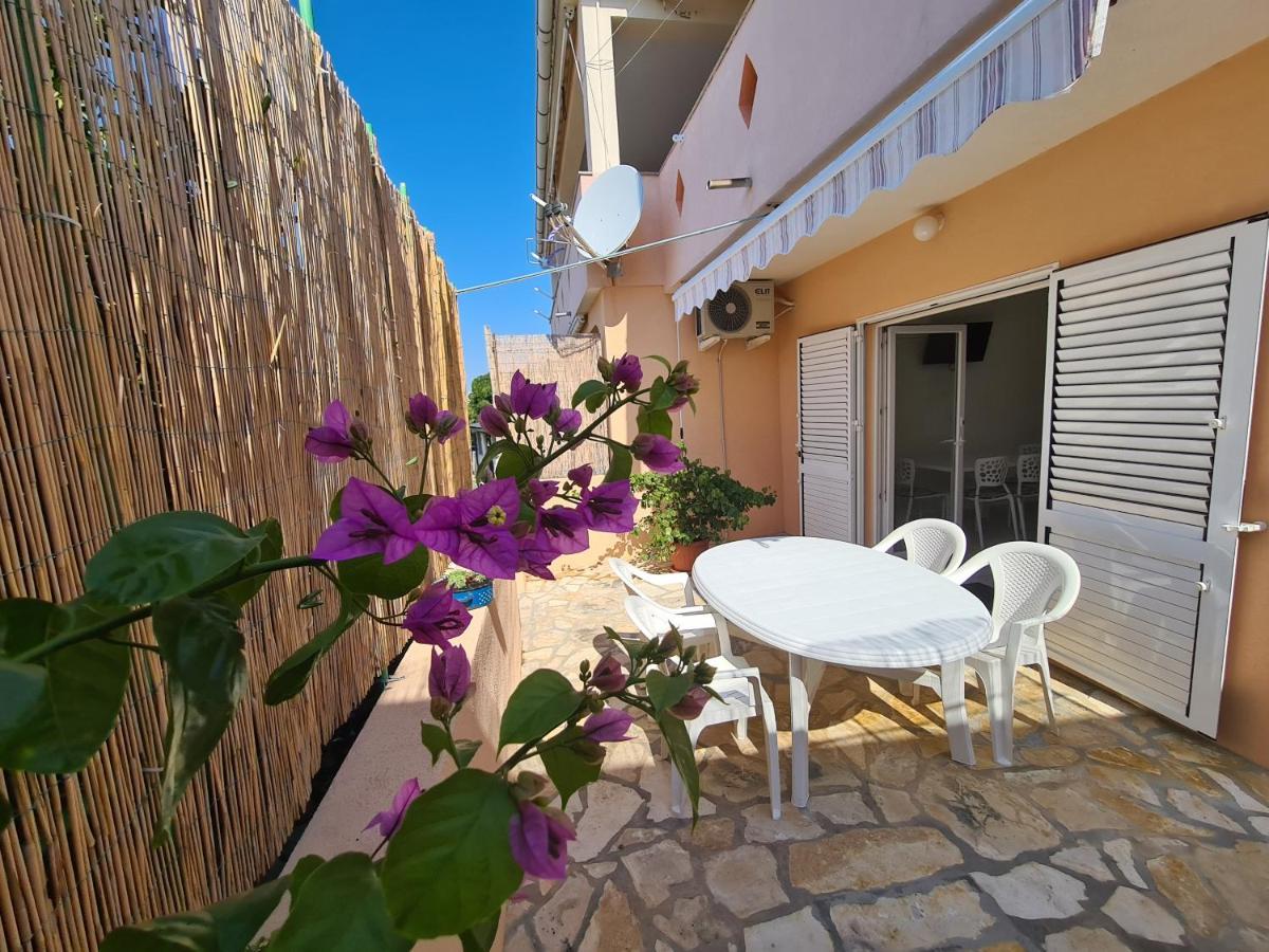 Apartments Barbati Kustići Kültér fotó