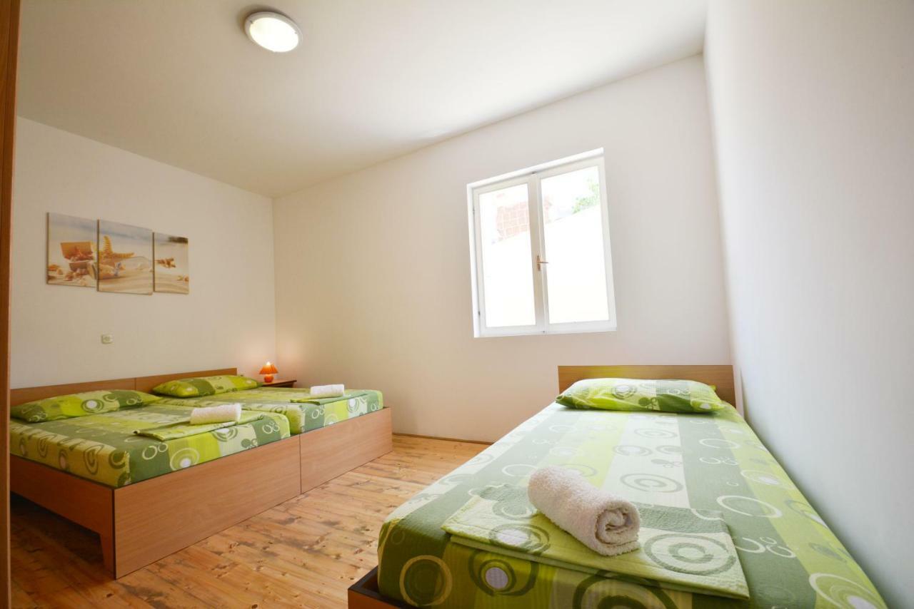 Apartments Barbati Kustići Kültér fotó